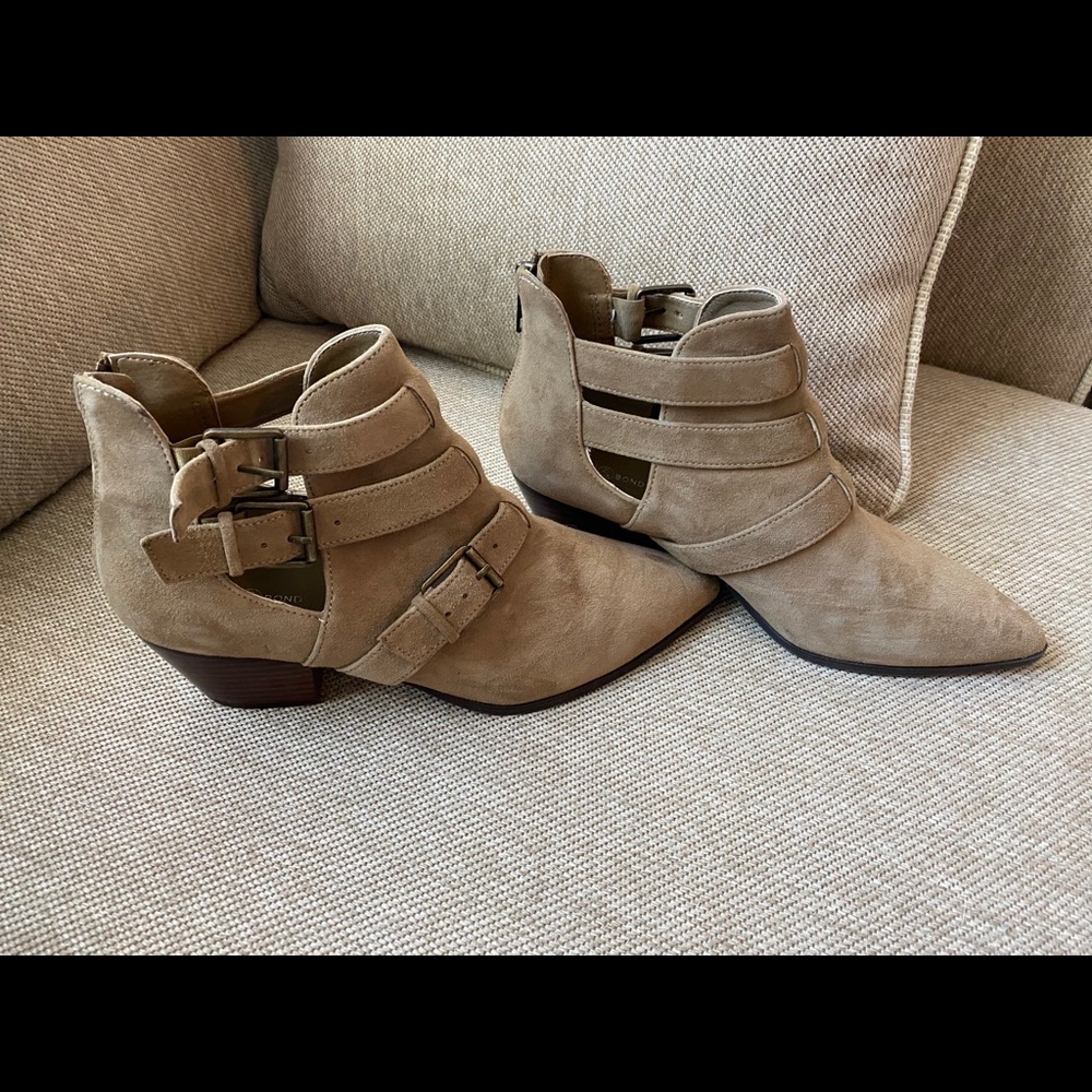 Treasure &  Bond ankle booties size 8